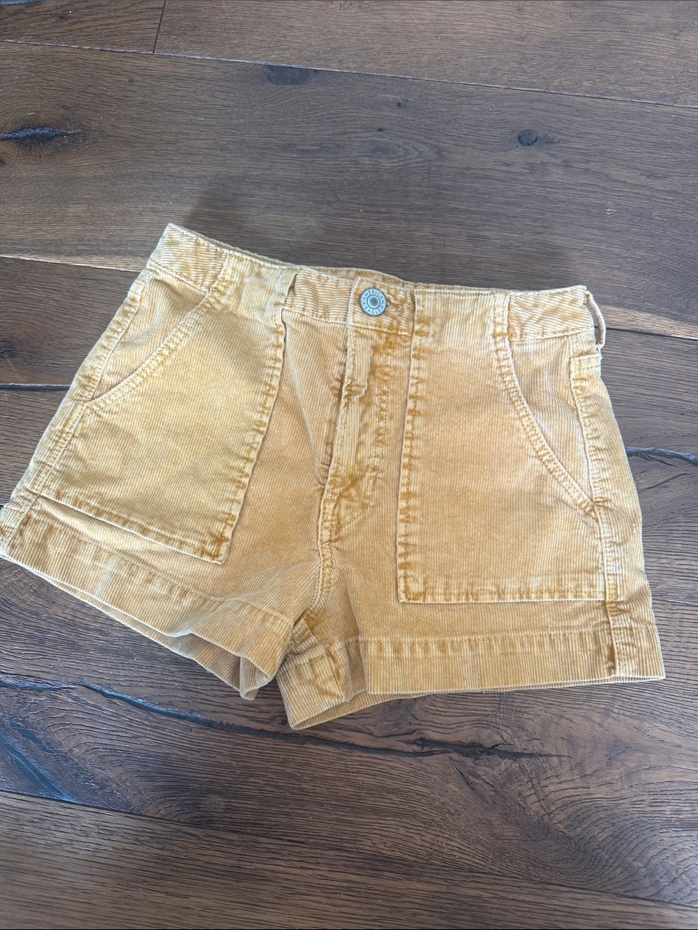American Eagle Outfitters Mustard Corduroy High-Rise Girls’s Shorts